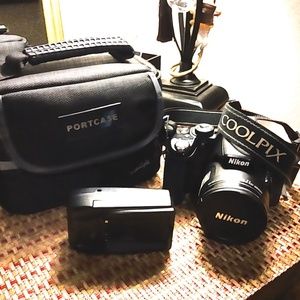 Nikon COOLPIX P 530,  42X wide optical. Zoom 180mm